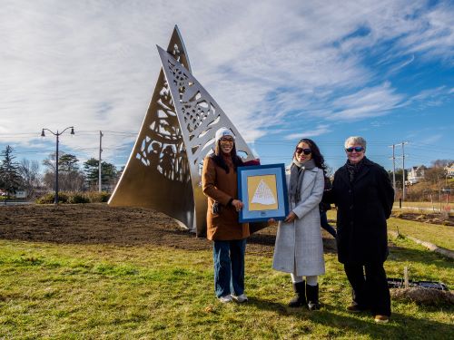 Sculptor Sijia Chen with Assistant Mayor Jo Kelley and PNH400 Director Valerie Rochon