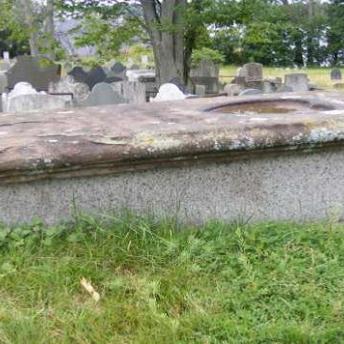 Odiorne Tomb Before Restoration