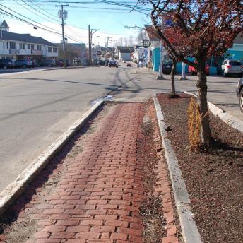 Sidewalk on Islington Street