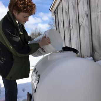 Pouring Sap in the Tank